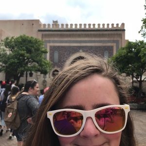 Meet your Posher, Cosette